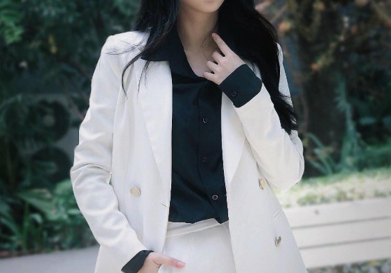 Кадр из дорамы Сёстры-катастрофы