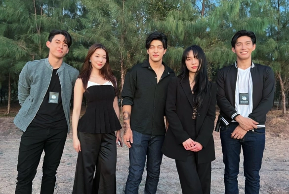 Кадр из дорамы Сёстры-катастрофы