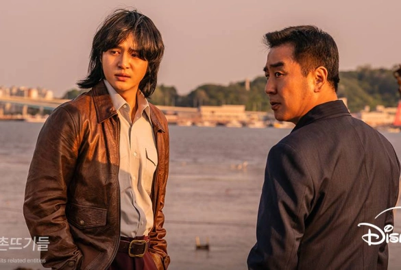 Кадр из дорамы Собачья жизнь