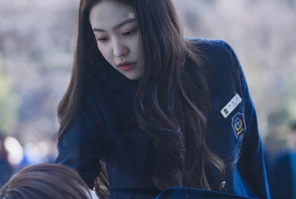 Кадр из дорамы Международная старшая школа Чхондам