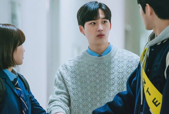 Кадр из дорамы Международная старшая школа Чхондам