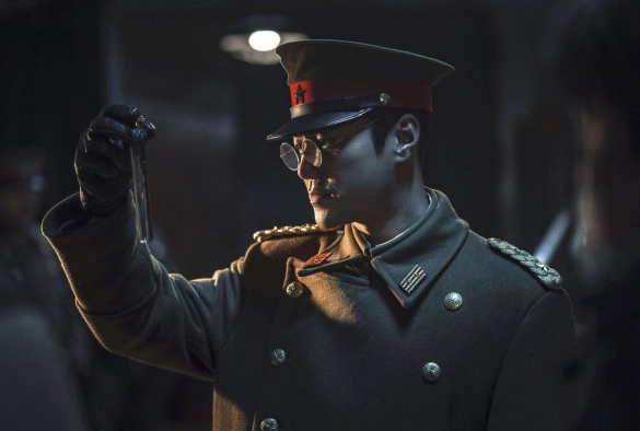 Кадр из дорамы Существо Кёнсона / Кёнсонское существо