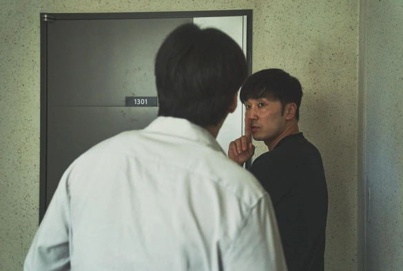 Кадр из дорамы Стена к стене