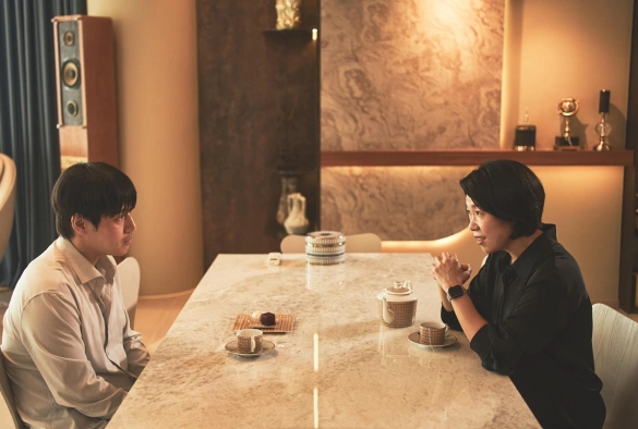 Кадр из дорамы Стена к стене