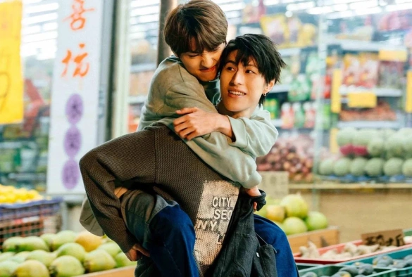 Кадр из дорамы Тайные любовники