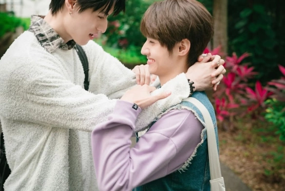 Кадр из дорамы Тайные любовники