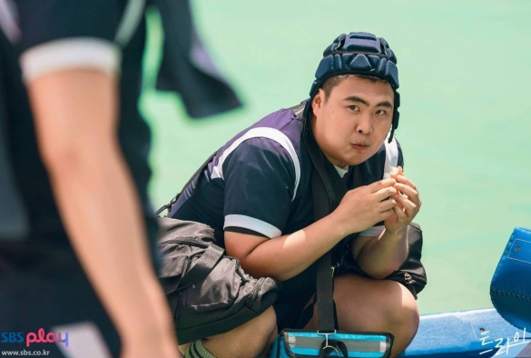 Кадр из дорамы Мы творим чудеса