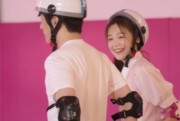 Кадр из дорамы Лучше поздно, чем одиноко