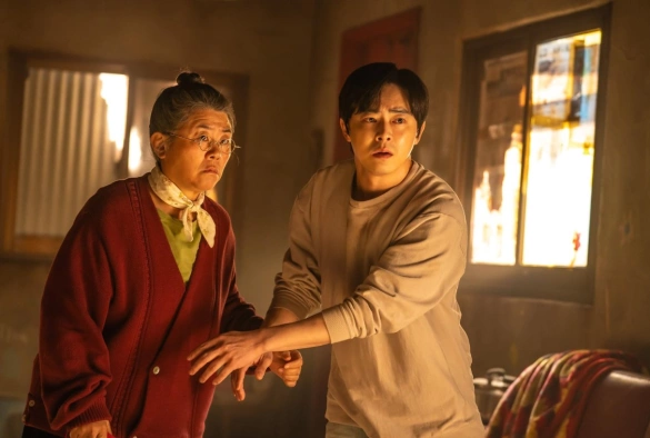 Кадр из дорамы Моя дочь – зомби