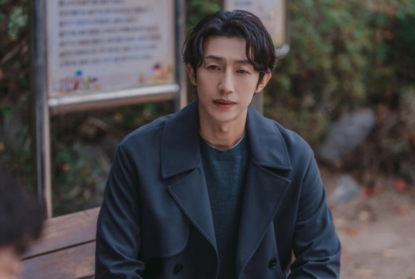 Кадр из дорамы Мэри убивает людей