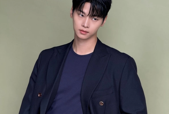 Кадр из дорамы Убийца по соседству