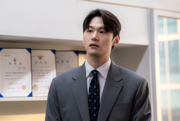 Кадр из дорамы Эсквайр