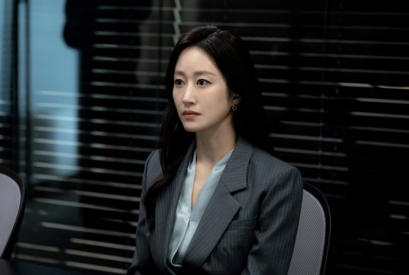 Кадр из дорамы Эсквайр