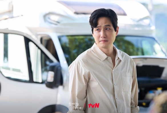 Кадр из дорамы Во-первых, ради любви