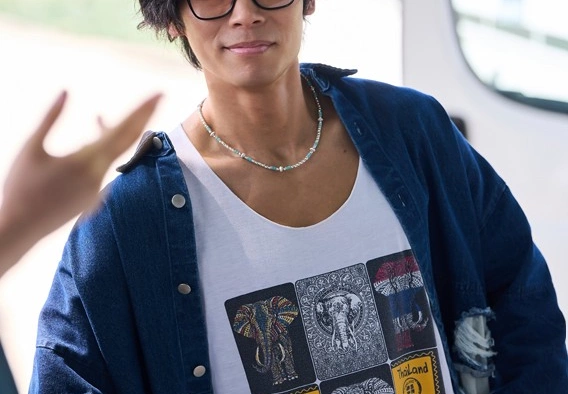 Кадр из дорамы Во-первых, ради любви