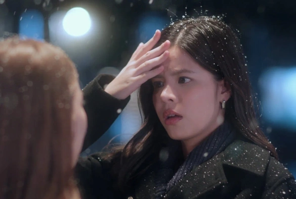 Кадр из дорамы Где-то, как-то