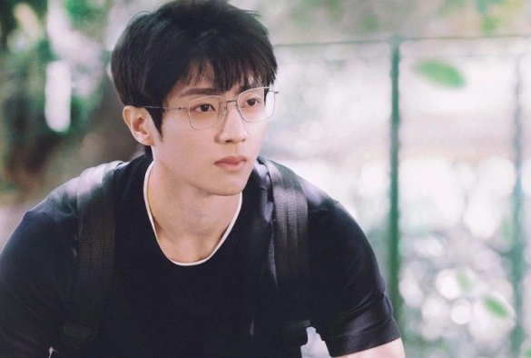 Кадр из дорамы Жду тебя на вершине