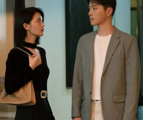 Кадр из дорамы Жду тебя на вершине