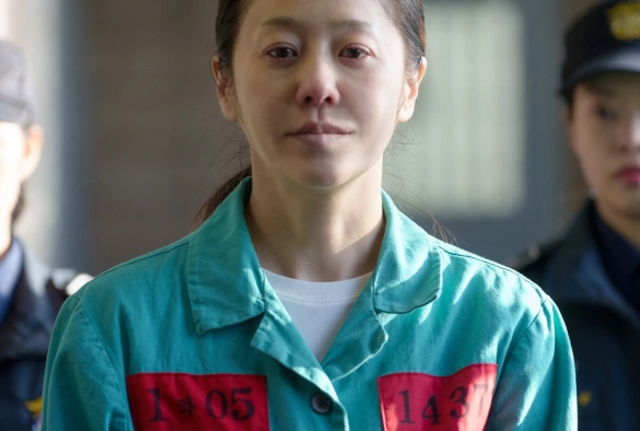 Кадр из дорамы Богомол