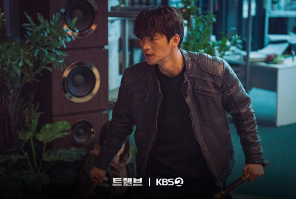 Кадр из дорамы Двенадцать