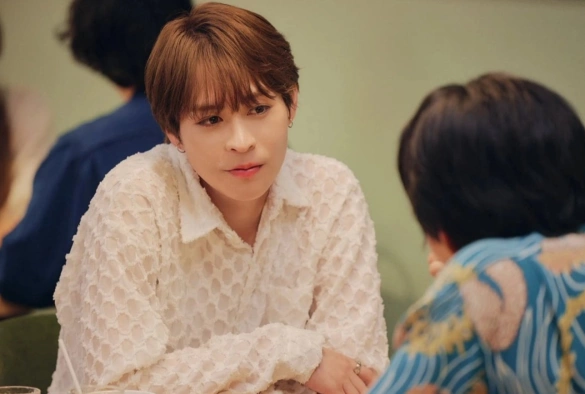 Кадр из дорамы Море любви