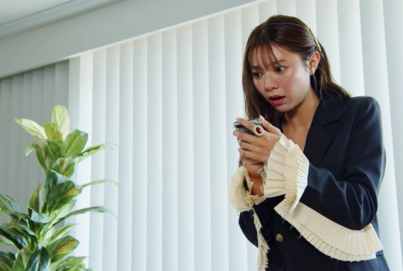 Кадр из дорамы Море любви