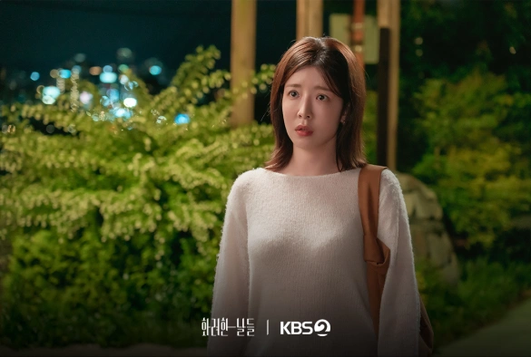 Кадр из дорамы Наши золотые дни