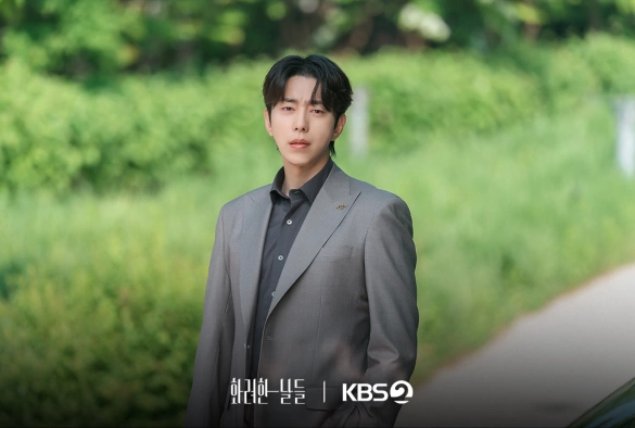 Кадр из дорамы Наши золотые дни