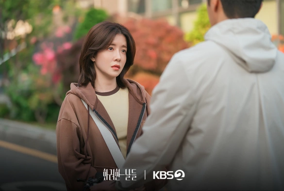 Кадр из дорамы Наши золотые дни