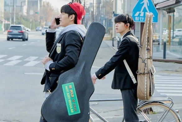 Кадр из дорамы В погоне за ветром