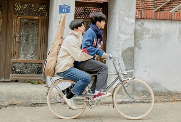 Кадр из дорамы В погоне за ветром