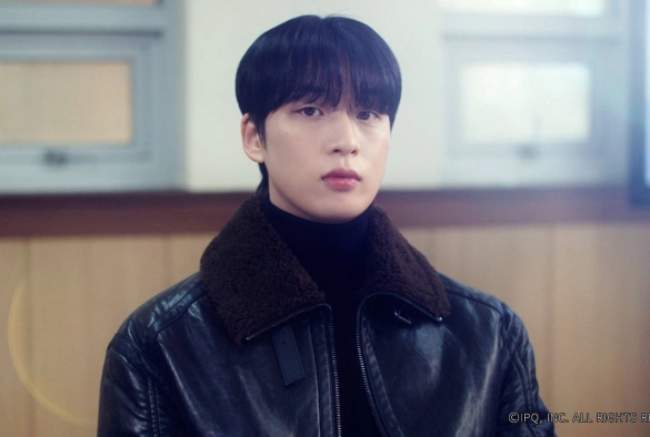 Кадр из дорамы Я встретил своего биаса!?