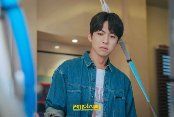 Кадр из дорамы Аферисты по-корейски