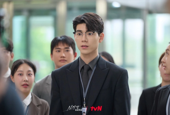 Кадр из дорамы Новый президентский проект