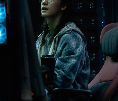 Кадр из дорамы Край тени