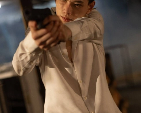 Кадр из дорамы Злая игра