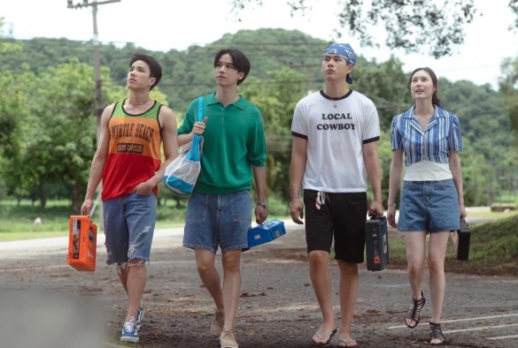 Кадр из дорамы Тем летом