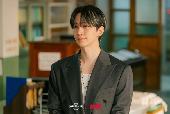 Кадр из дорамы Босс компании «Тайфун»