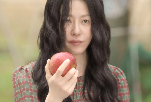 Кадр из дорамы Богомол