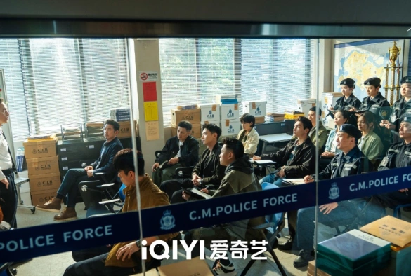 Кадр из дорамы Мёбиус