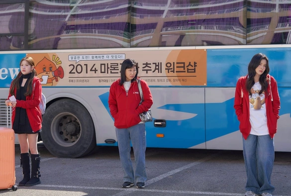 Кадр из дорамы На Луну!