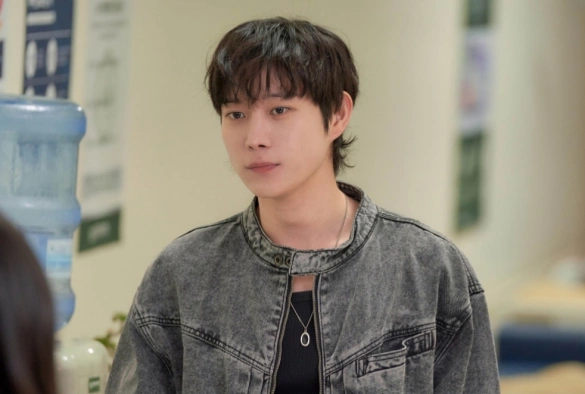 Кадр из дорамы На Луну!