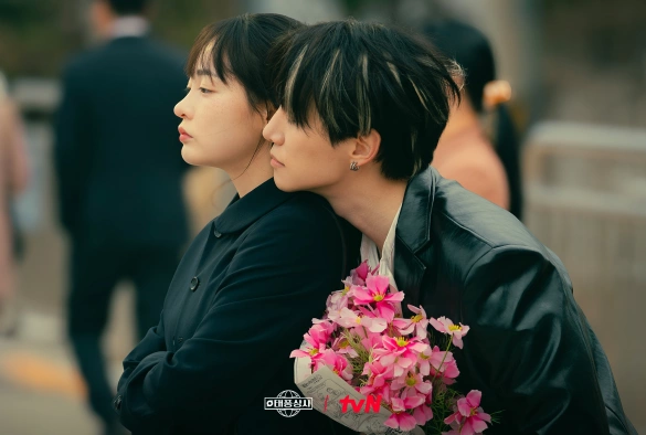 Кадр из дорамы Босс компании «Тайфун»