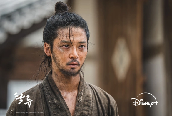 Кадр из дорамы Мутная вода