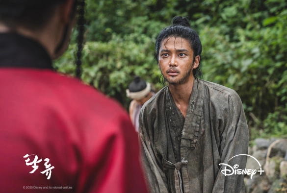 Кадр из дорамы Мутная вода