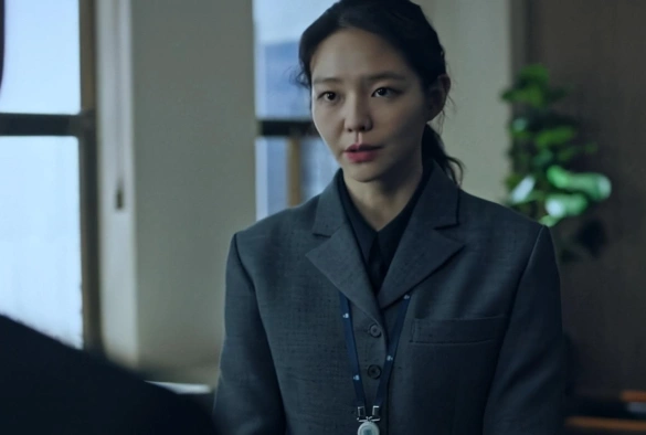 Кадр из дорамы Такси Делюкс