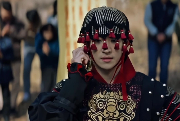 Кадр из дорамы Такси Делюкс