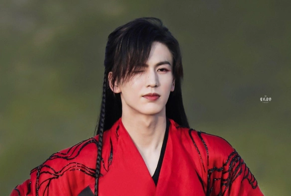 Кадр из дорамы Благословение небожителей