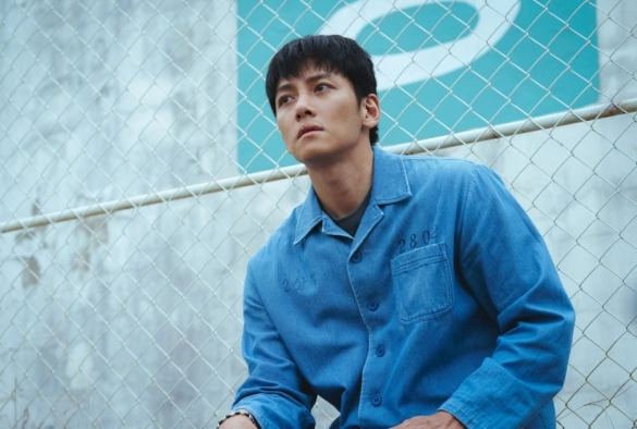 Кадр из дорамы Город скульптур