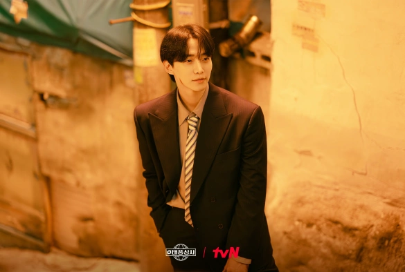 Кадр из дорамы Босс компании «Тайфун»